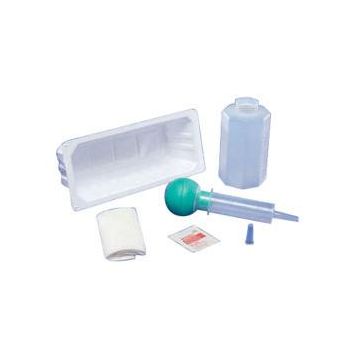 Kendall Piston Syringe Irrigation Tray 1200cc, 60cc Syringe by Covidien - 60 mL Syringe-1200 cc tray with lid-500 cc graduate- waterproof drape- protector cap / Each