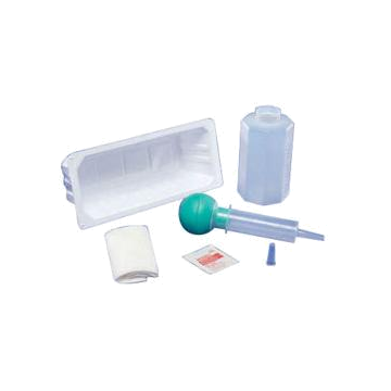 Kendall Piston Syringe Irrigation Tray 1200cc, 60cc Syringe by Covidien - 60 mL Syringe-1200 cc tray with lid-500 cc graduate- waterproof drape- protector cap / Each